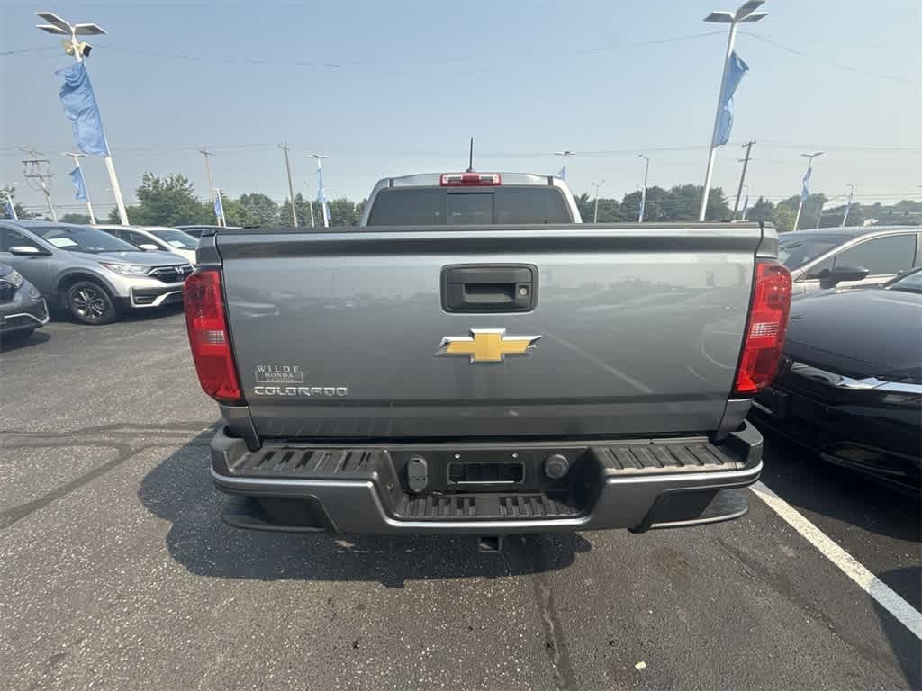 Chevrolet Colorado Vehicle Full-screen Gallery Image 12