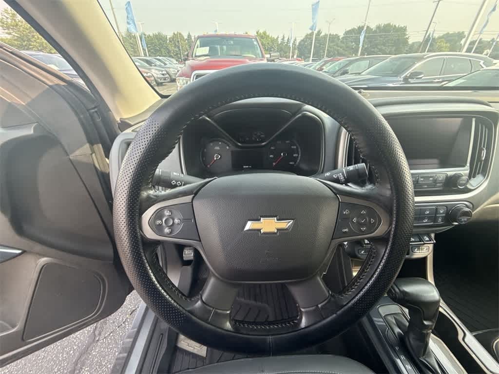 Chevrolet Colorado Vehicle Full-screen Gallery Image 21