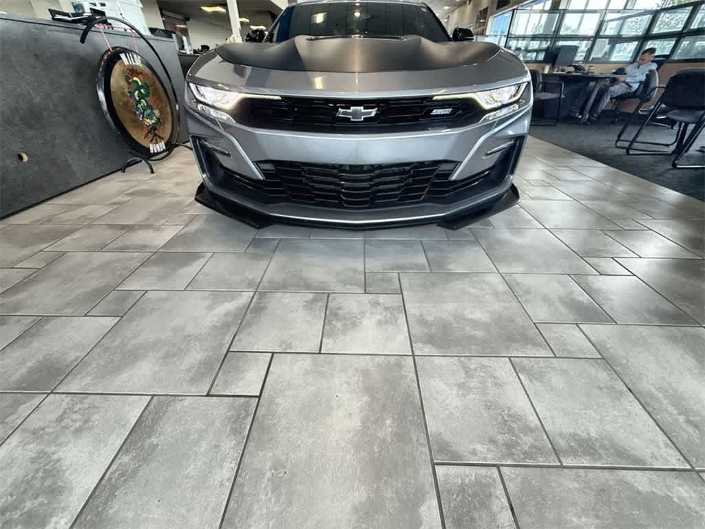 Chevrolet Camaro Vehicle Full-screen Gallery Image 09