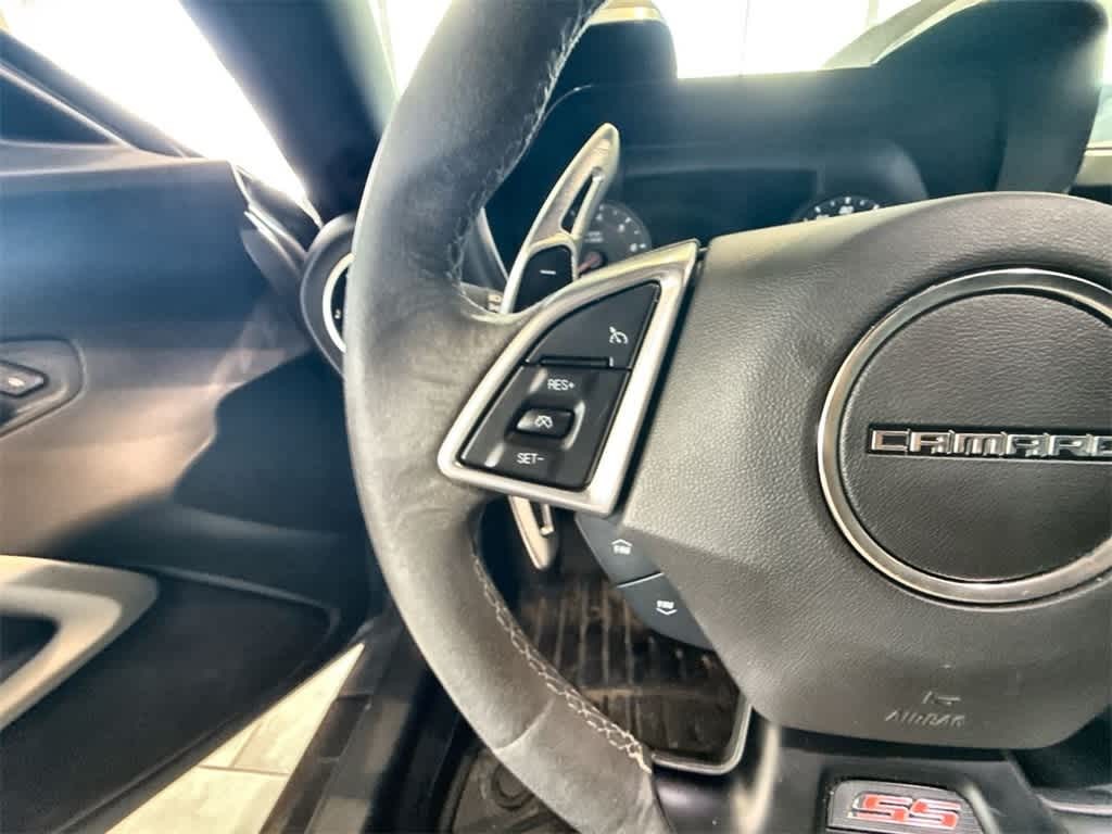 Chevrolet Camaro Vehicle Full-screen Gallery Image 21