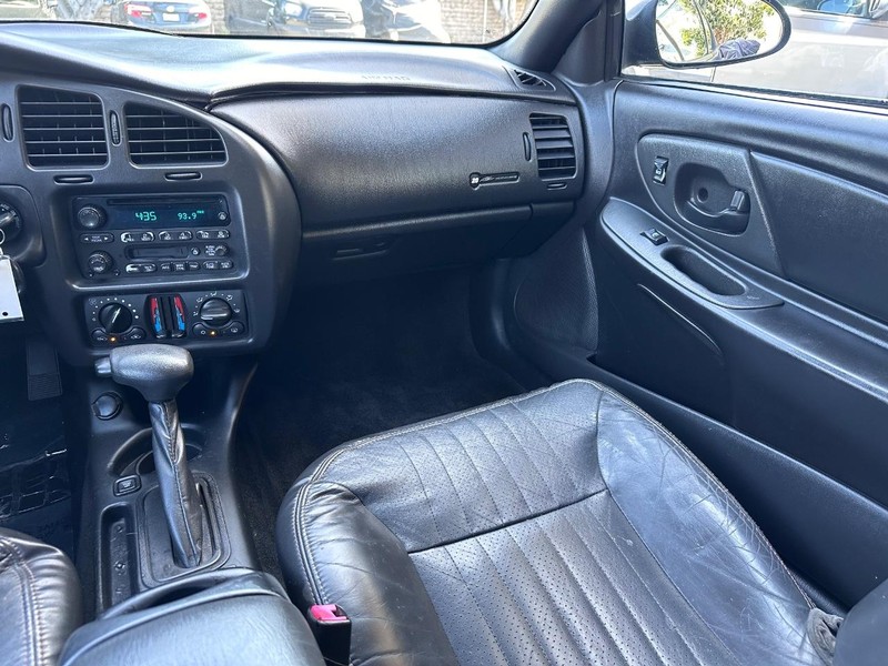 Chevrolet Monte Carlo Vehicle Full-screen Gallery Image 13