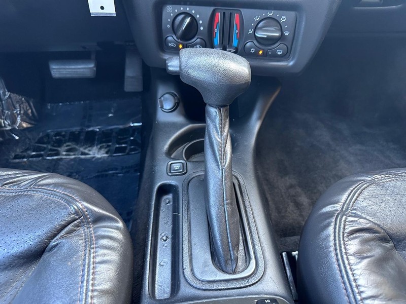 Chevrolet Monte Carlo Vehicle Full-screen Gallery Image 17