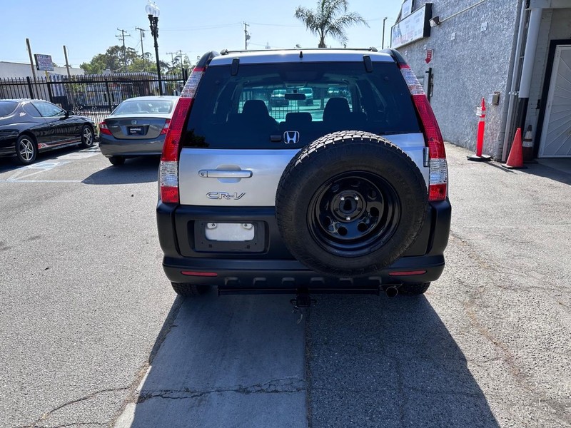 Honda CR-V Vehicle Full-screen Gallery Image 04