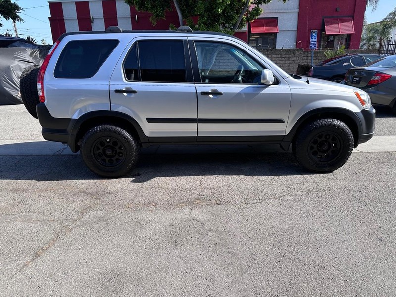 Honda CR-V Vehicle Full-screen Gallery Image 06