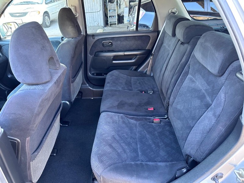 Honda CR-V Vehicle Full-screen Gallery Image 11