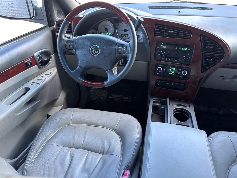 Buick Rendezvous Vehicle Full-screen Gallery Image 16