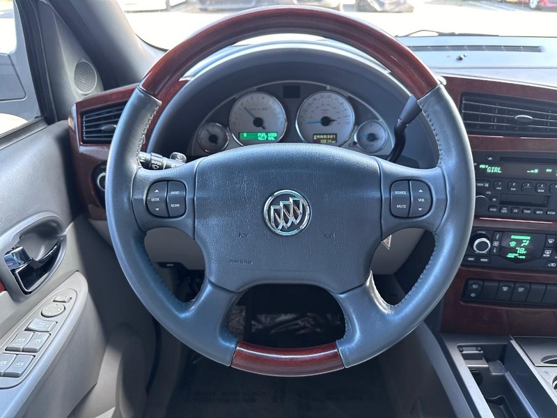 Buick Rendezvous Vehicle Full-screen Gallery Image 19