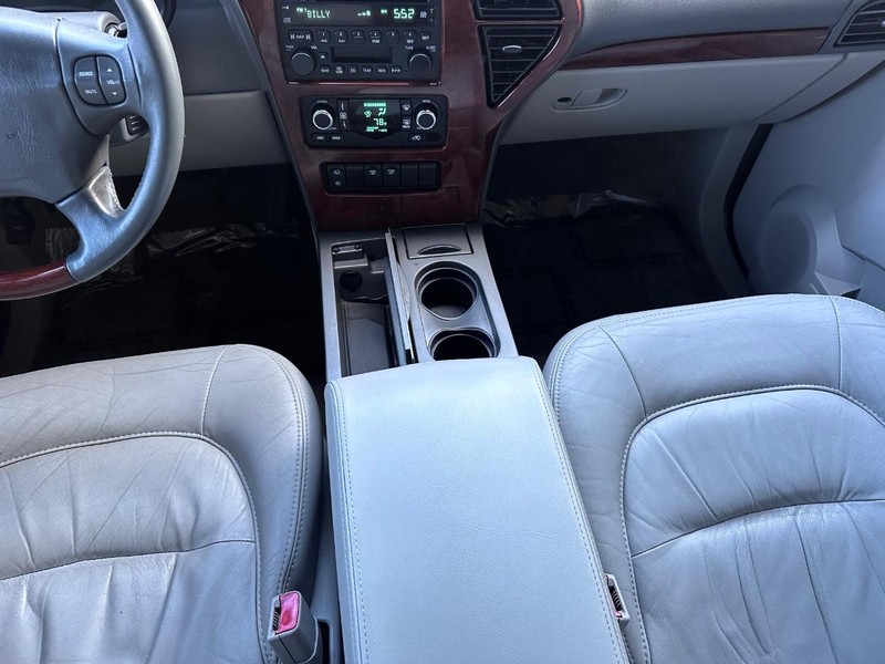 Buick Rendezvous Vehicle Full-screen Gallery Image 21