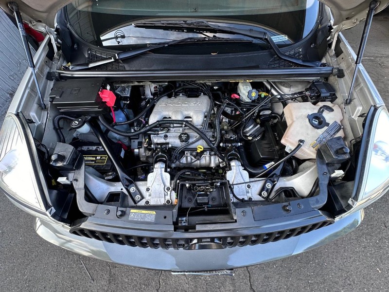 Buick Rendezvous Vehicle Full-screen Gallery Image 23