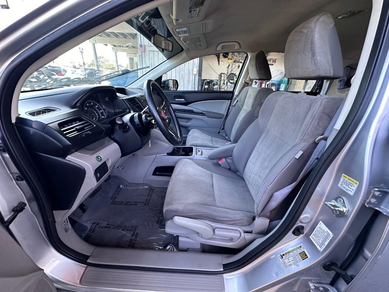 Honda CR-V Vehicle Full-screen Gallery Image 10