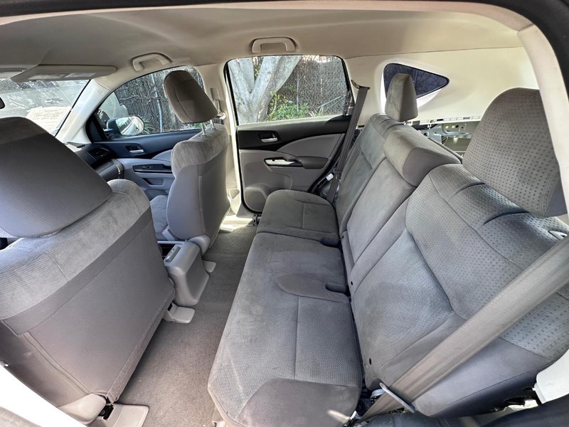 Honda CR-V Vehicle Full-screen Gallery Image 11