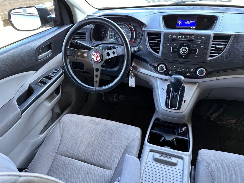 Honda CR-V Vehicle Full-screen Gallery Image 14