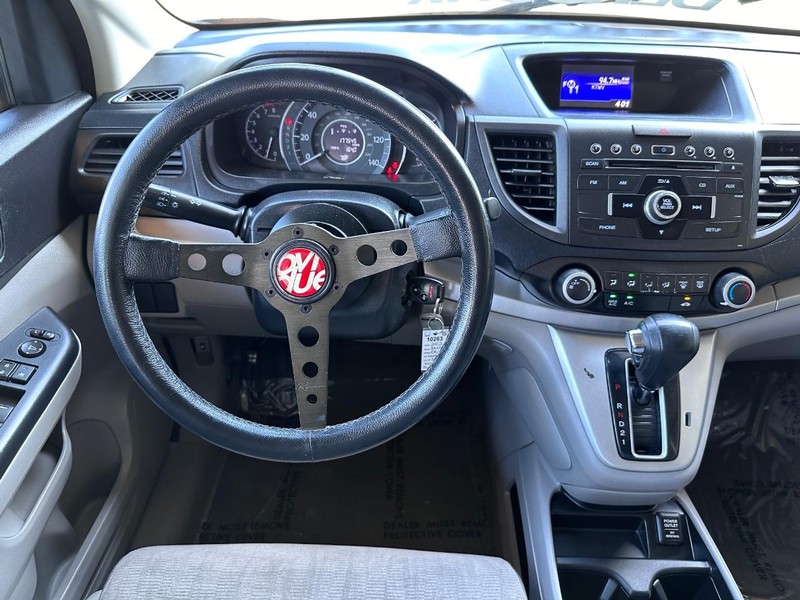 Honda CR-V Vehicle Full-screen Gallery Image 16