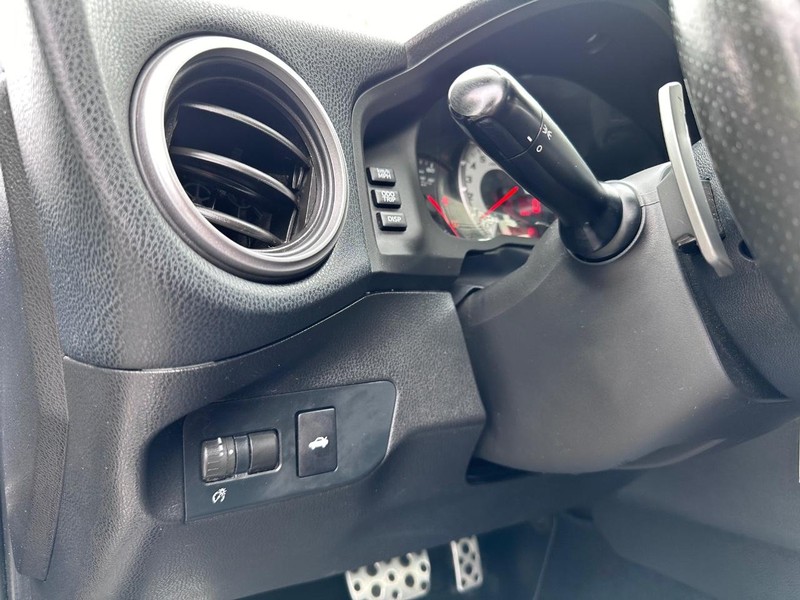 Scion FR-S Vehicle Full-screen Gallery Image 16