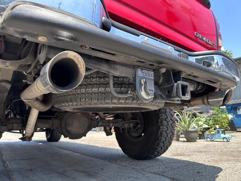 Chevrolet Silverado 1500 Vehicle Full-screen Gallery Image 11