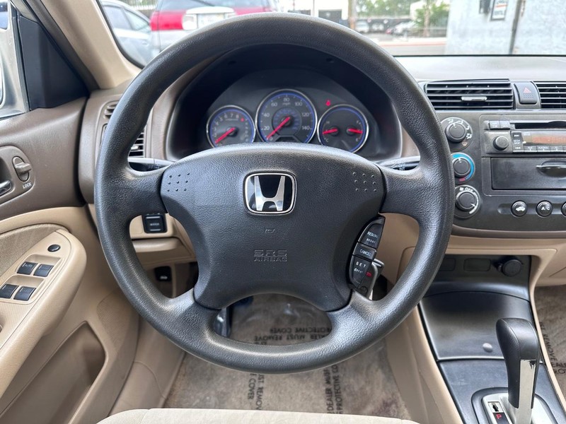 Honda Civic Vehicle Full-screen Gallery Image 15