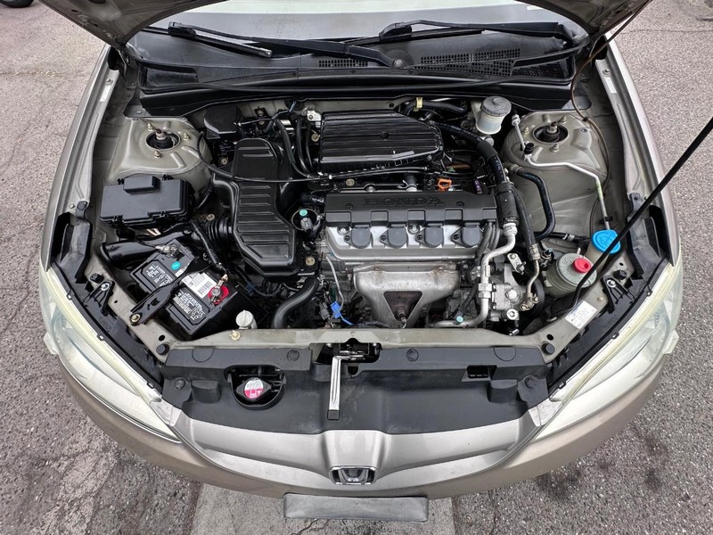 Honda Civic Vehicle Full-screen Gallery Image 23