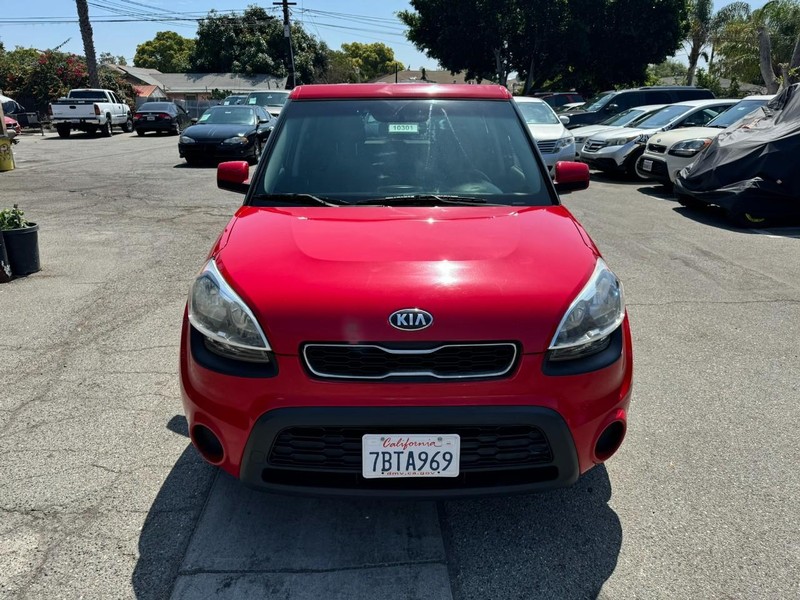 Kia Soul Vehicle Full-screen Gallery Image 08