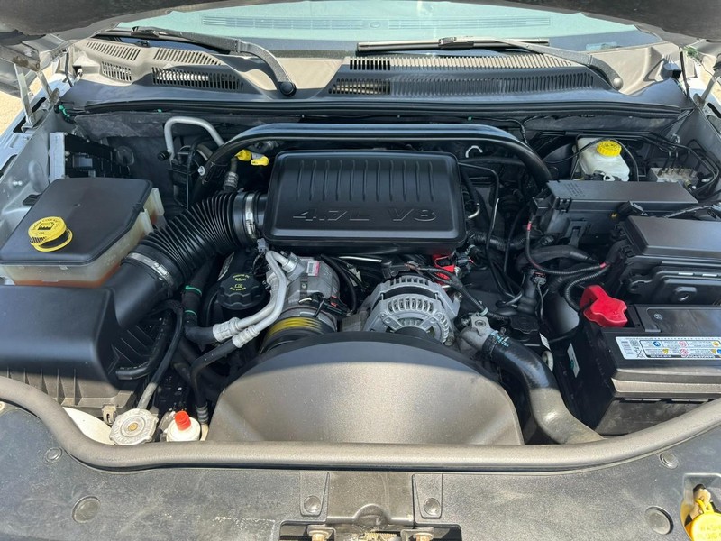 Jeep Commander Vehicle Full-screen Gallery Image 28