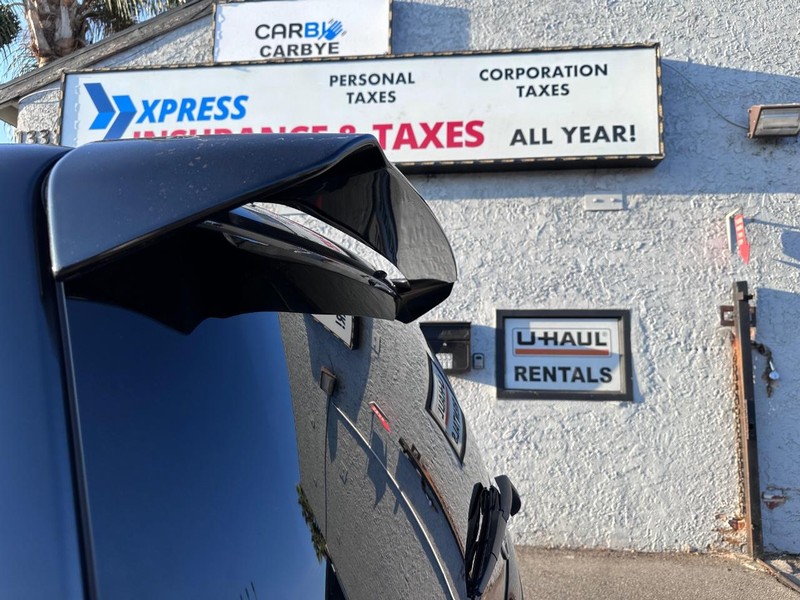 Scion xB Vehicle Full-screen Gallery Image 11