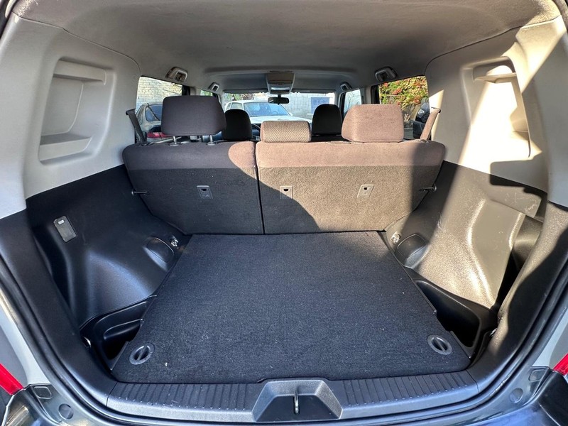 Scion xB Vehicle Full-screen Gallery Image 14
