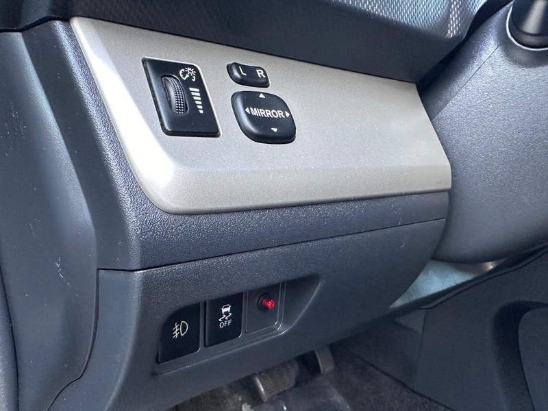 Scion xB Vehicle Full-screen Gallery Image 26