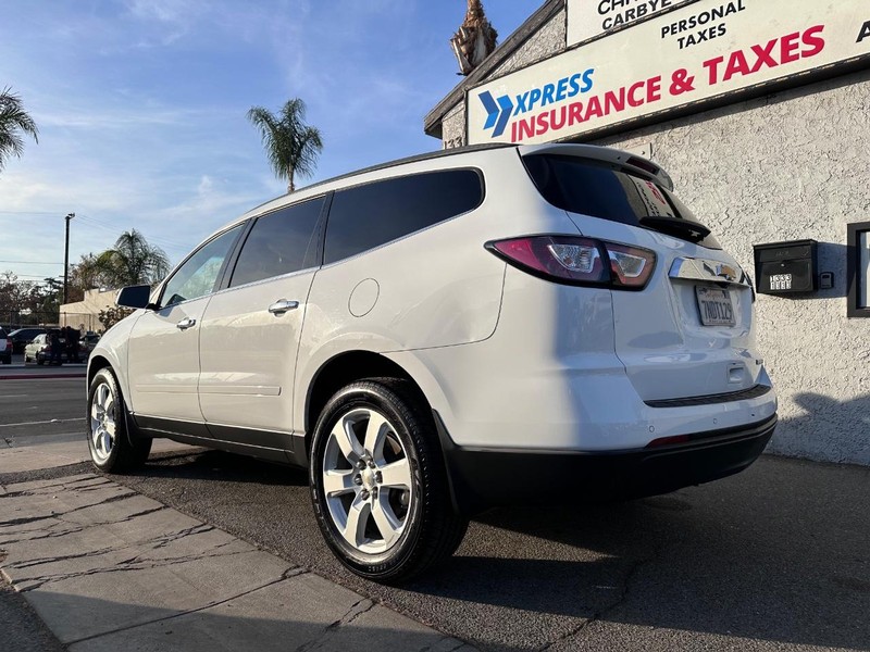 Chevrolet Traverse Vehicle Full-screen Gallery Image 03