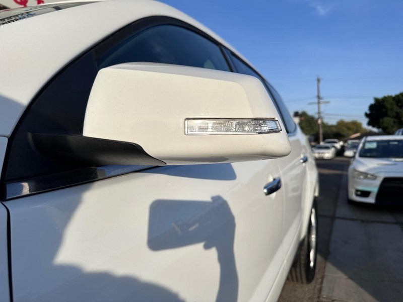 Chevrolet Traverse Vehicle Full-screen Gallery Image 10