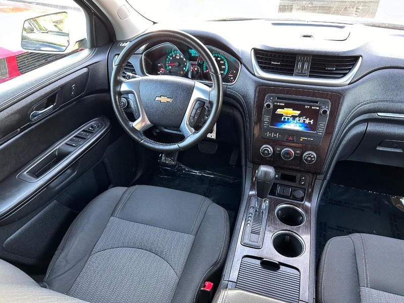 Chevrolet Traverse Vehicle Full-screen Gallery Image 18