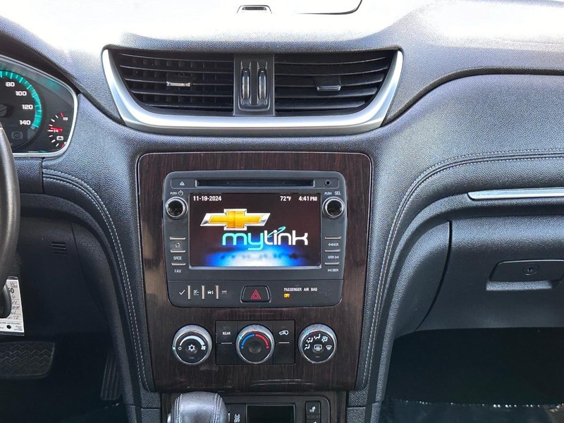 Chevrolet Traverse Vehicle Full-screen Gallery Image 22