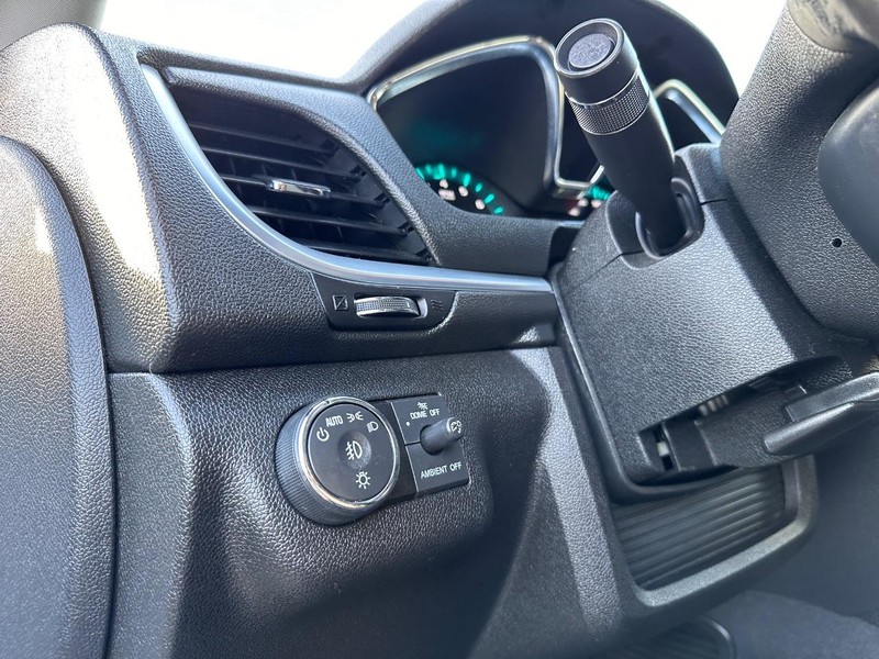 Chevrolet Traverse Vehicle Full-screen Gallery Image 26