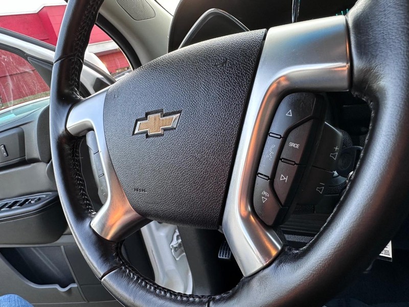 Chevrolet Traverse Vehicle Full-screen Gallery Image 28