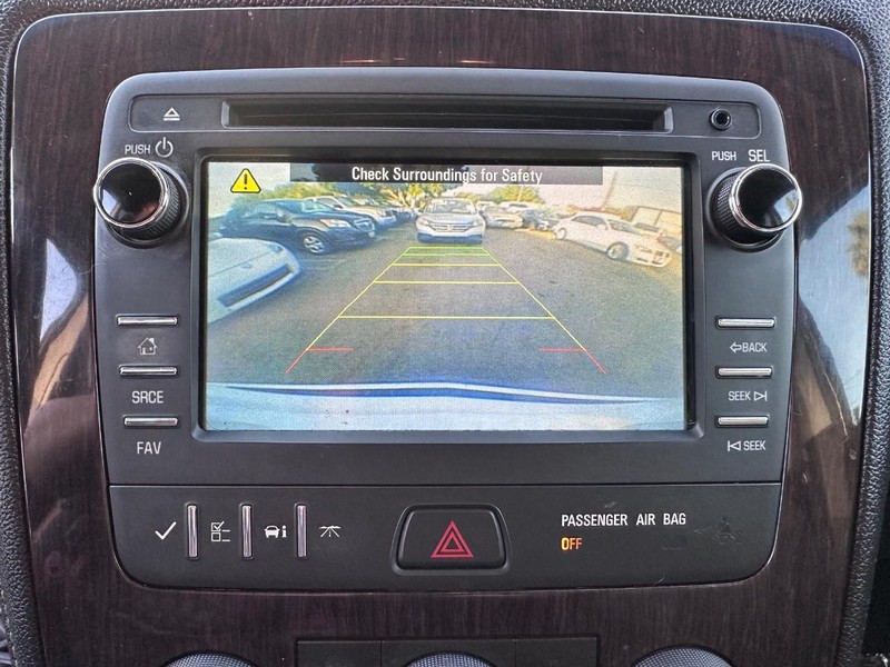 Chevrolet Traverse Vehicle Full-screen Gallery Image 30