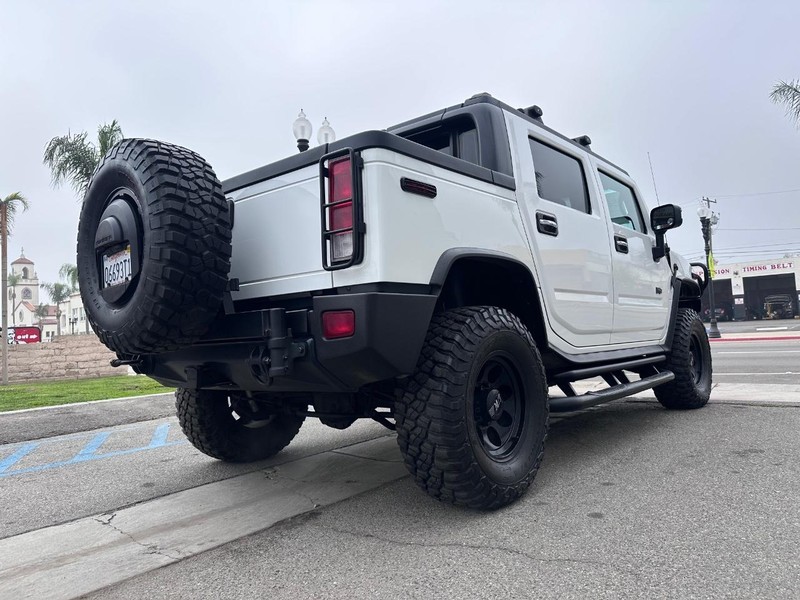 HUMMER H2 Vehicle Full-screen Gallery Image 05