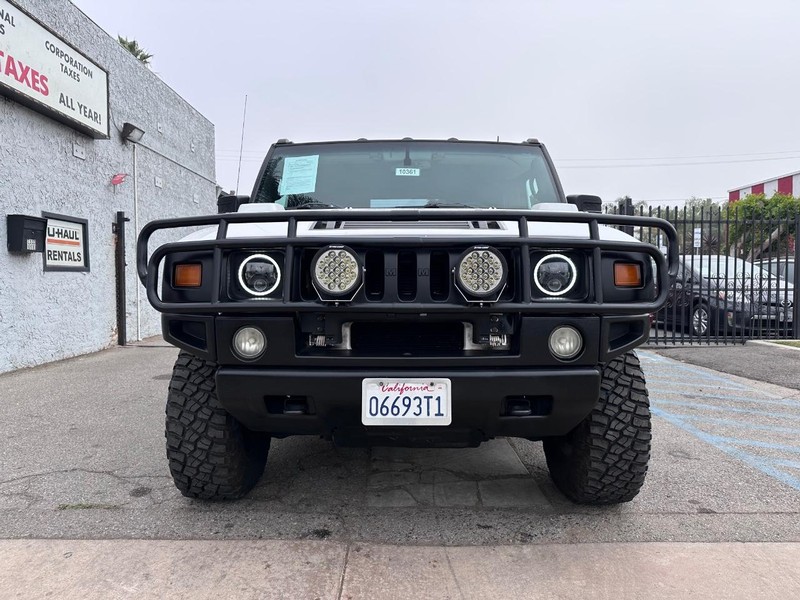 HUMMER H2 Vehicle Full-screen Gallery Image 07