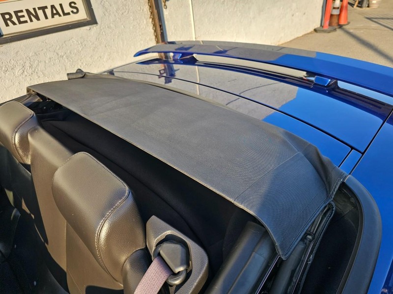 Ford Mustang Vehicle Full-screen Gallery Image 22