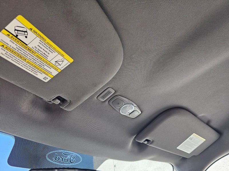 Ford F-150 Vehicle Full-screen Gallery Image 22