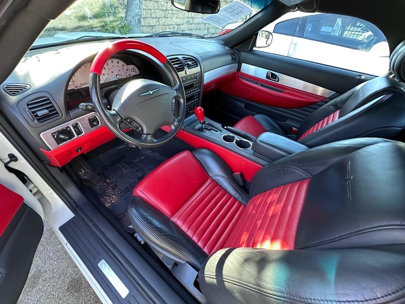 Ford Thunderbird Vehicle Full-screen Gallery Image 19