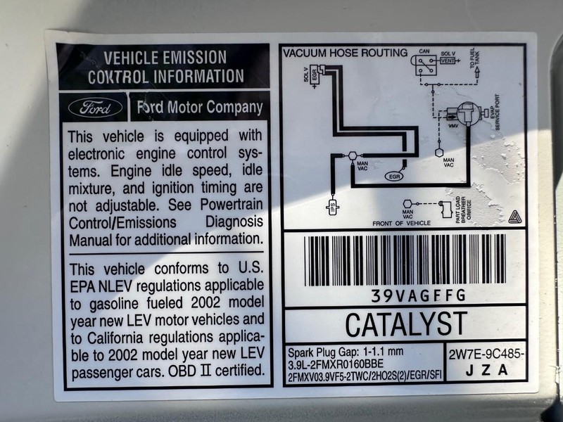 Ford Thunderbird Vehicle Full-screen Gallery Image 33