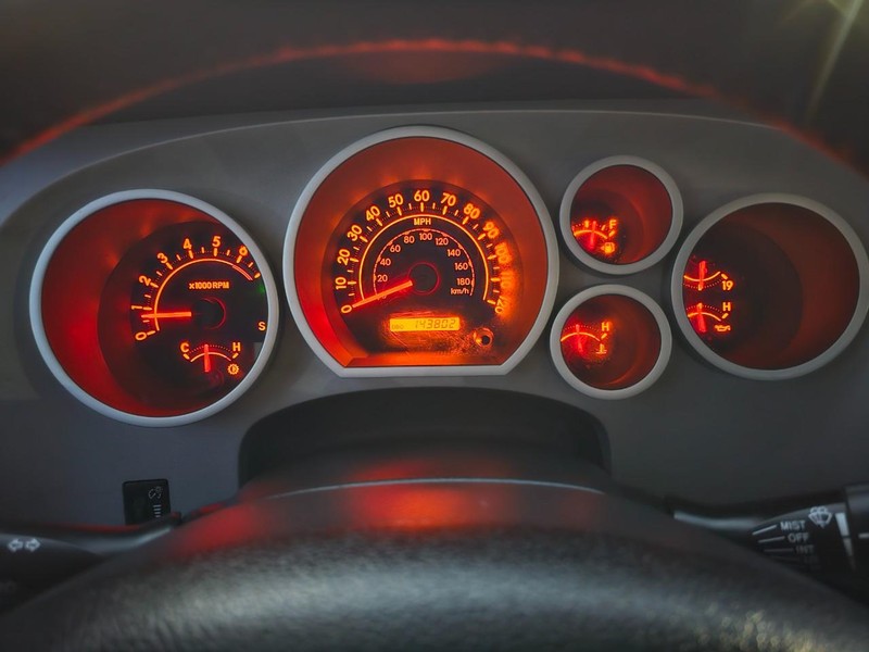 Toyota Tundra Vehicle Full-screen Gallery Image 29