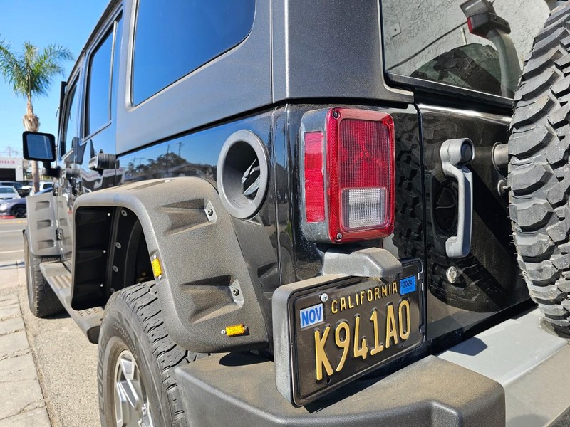 Jeep Wrangler Unlimited Vehicle Full-screen Gallery Image 10