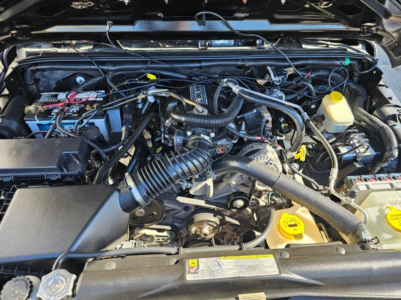 Jeep Wrangler Unlimited Vehicle Full-screen Gallery Image 34