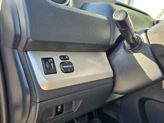 Scion xB Vehicle Full-screen Gallery Image 10