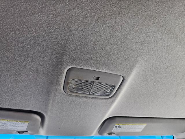 Scion xB Vehicle Full-screen Gallery Image 21