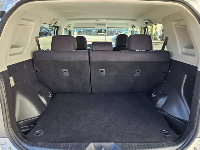 Scion xB Vehicle Full-screen Gallery Image 23