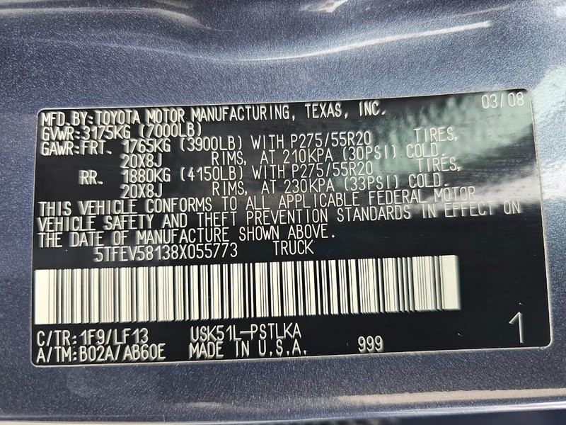 Toyota Tundra 2WD Truck Vehicle Full-screen Gallery Image 40