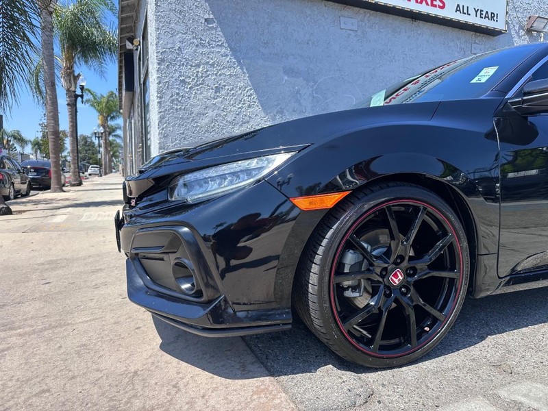 Honda Civic Si Sedan Vehicle Full-screen Gallery Image 10