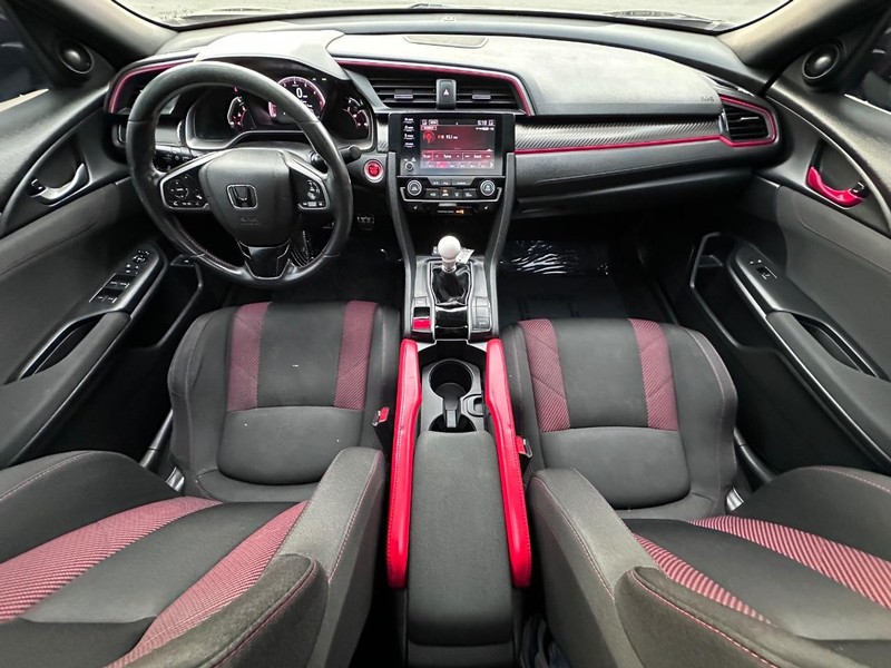 Honda Civic Si Sedan Vehicle Full-screen Gallery Image 17