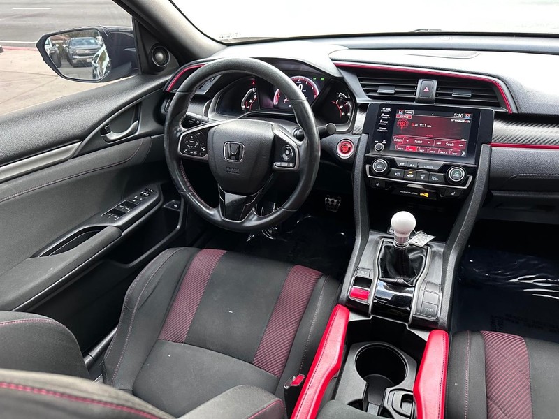 Honda Civic Si Sedan Vehicle Full-screen Gallery Image 18