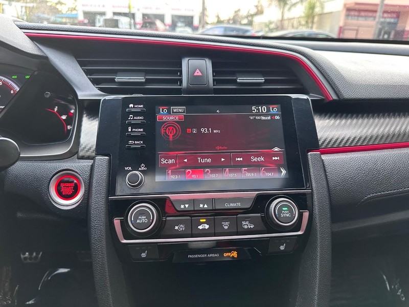 Honda Civic Si Sedan Vehicle Full-screen Gallery Image 22